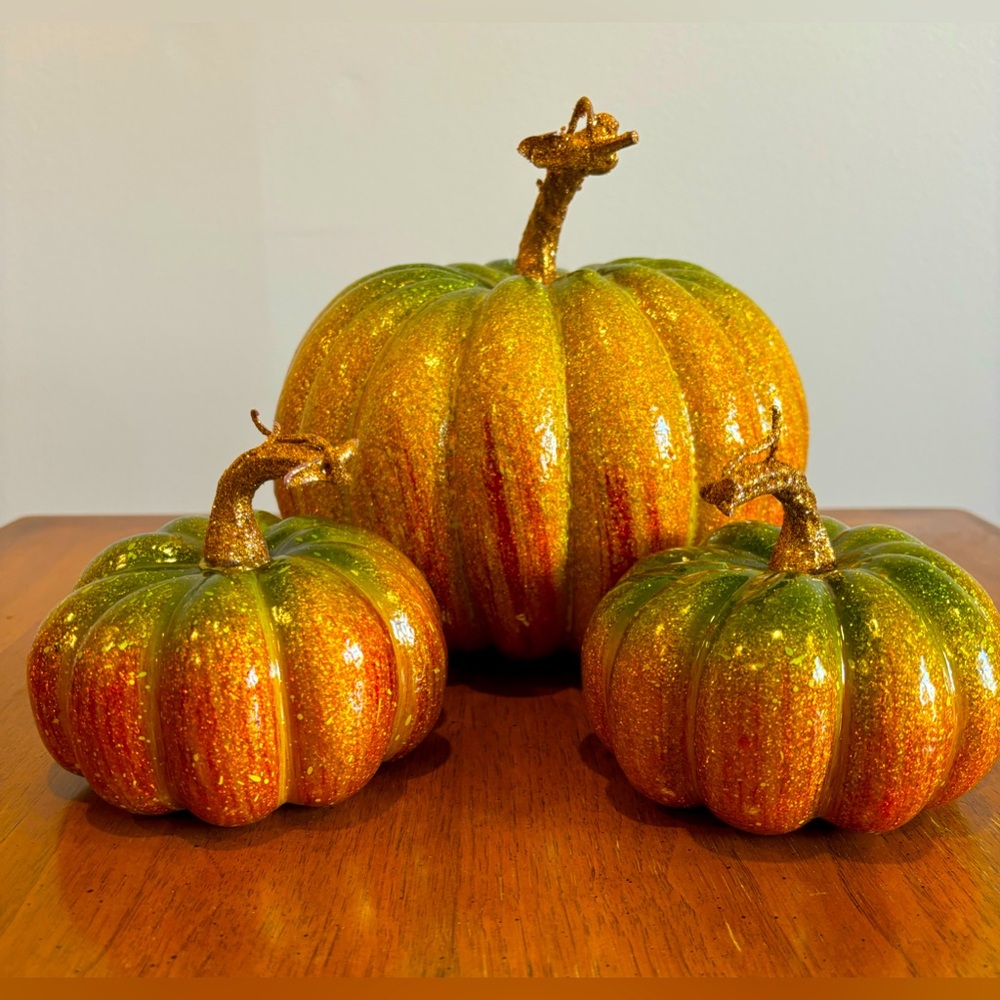 Set of 3 Plastic Decorative Pumpkins